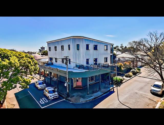 518M² BUILDING FOR SALE IN BRIXTON